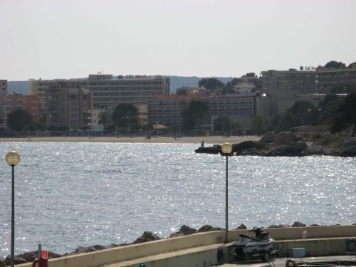 Palam Nova beach from a distance
